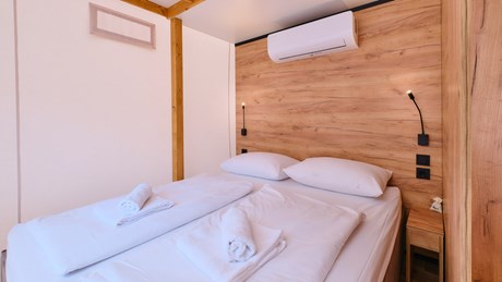 Glamping Premium Family šotor spalnica