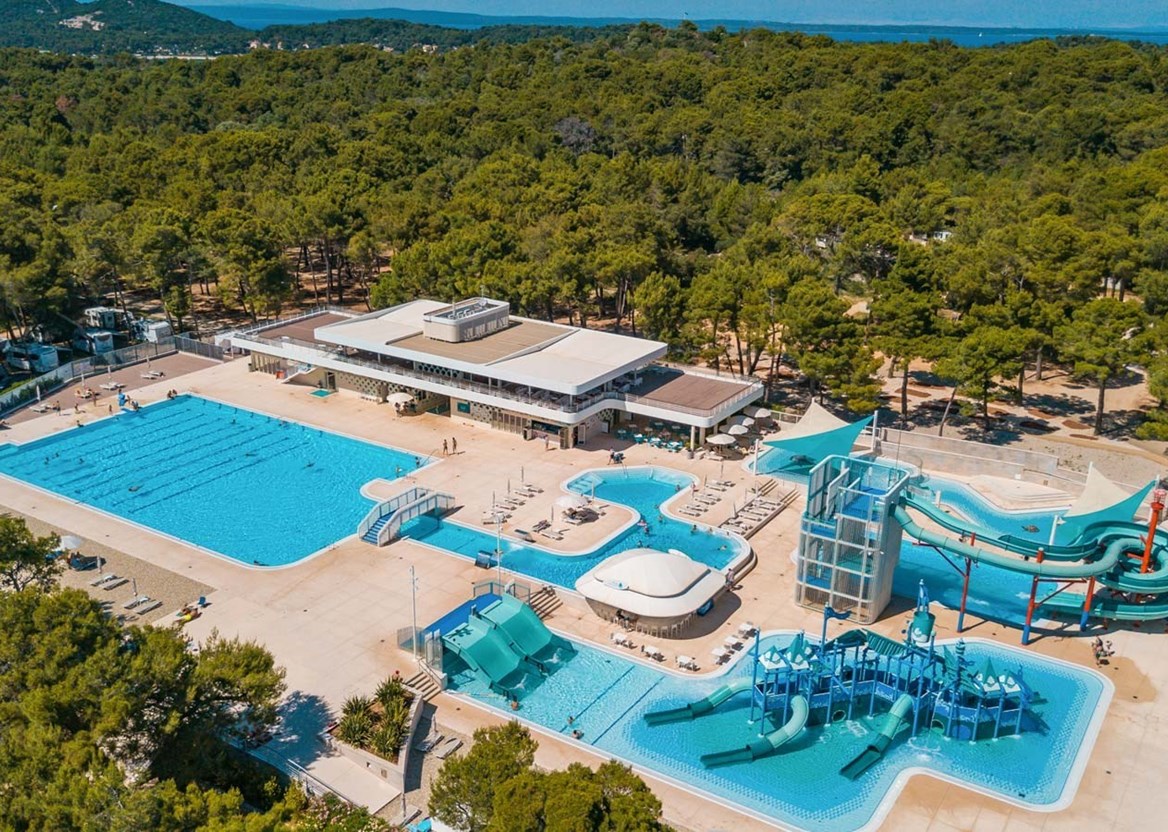 Aquapark ikat - Water Fun For All | Campsite ikat