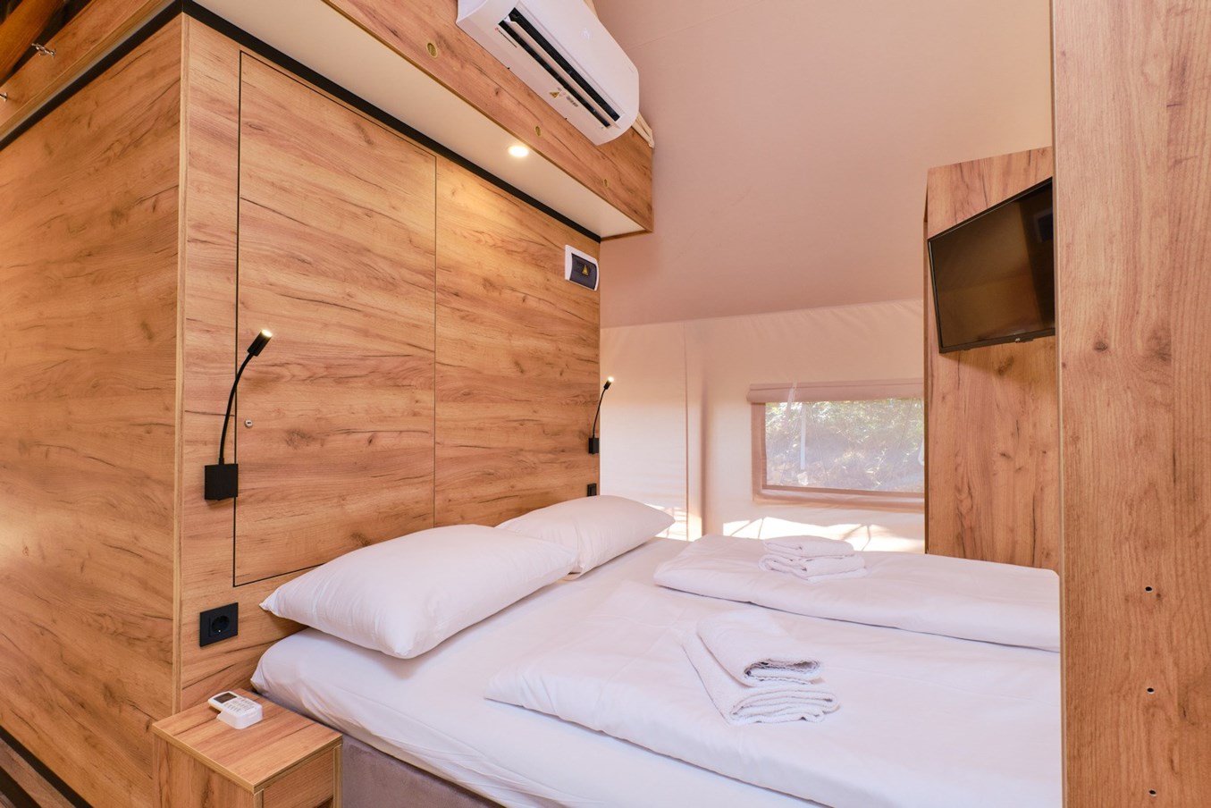 Glamping Premium Tent master bedroom