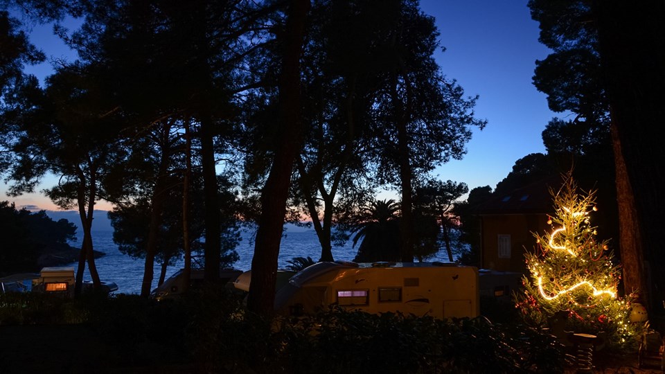Advent in campsite Čikat